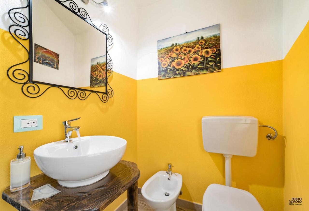 Casa Graci Hotel Bosa Ngoại thất bức ảnh